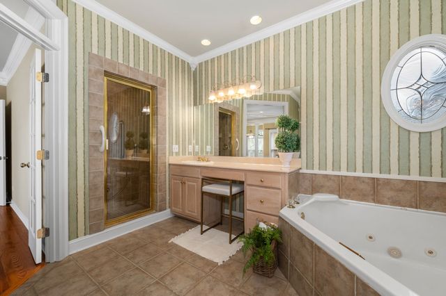 2814 Saint Johns Dr, Murfreesboro, TN 37129