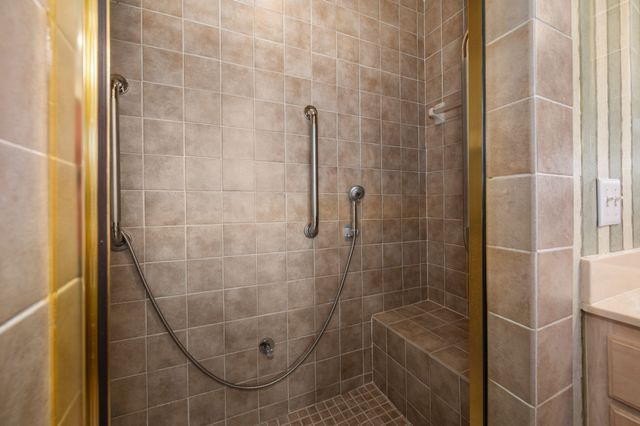 2814 Saint Johns Dr, Murfreesboro, TN 37129