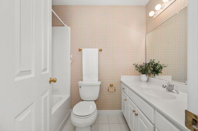 2814 Saint Johns Dr, Murfreesboro, TN 37129