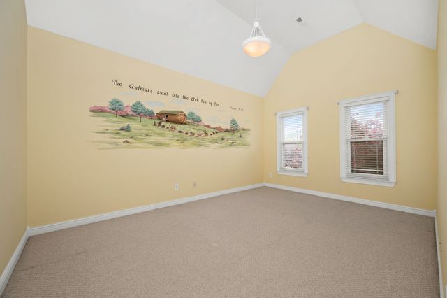 2814 Saint Johns Dr, Murfreesboro, TN 37129