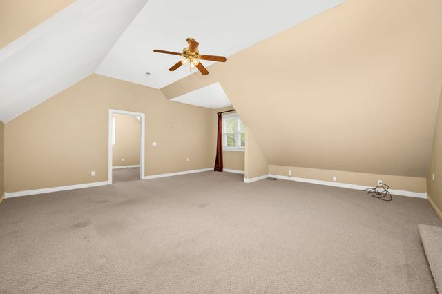 2814 Saint Johns Dr, Murfreesboro, TN 37129