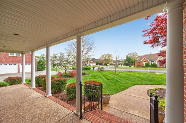 2814 Saint Johns Dr, Murfreesboro, TN 37129