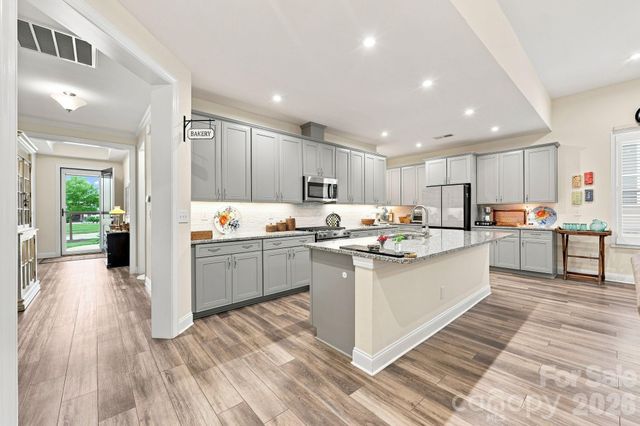 7106 Overjoyed Crossing, Charlotte, NC 28215
