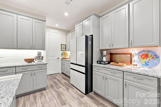 7106 Overjoyed Crossing, Charlotte, NC 28215