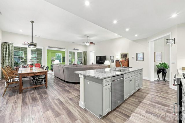 7106 Overjoyed Crossing, Charlotte, NC 28215