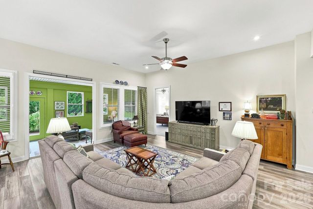 7106 Overjoyed Crossing, Charlotte, NC 28215
