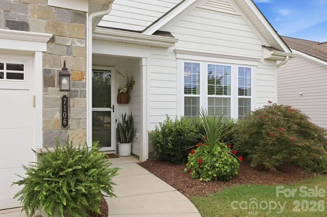 7106 Overjoyed Crossing, Charlotte, NC 28215