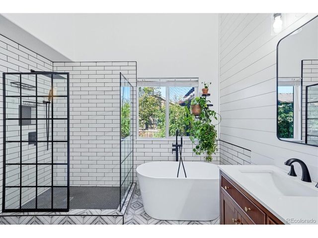321 Las Lomas St, Brighton, CO 80601