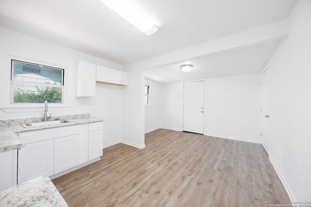 838 SW 39th, San Antonio, TX 78237