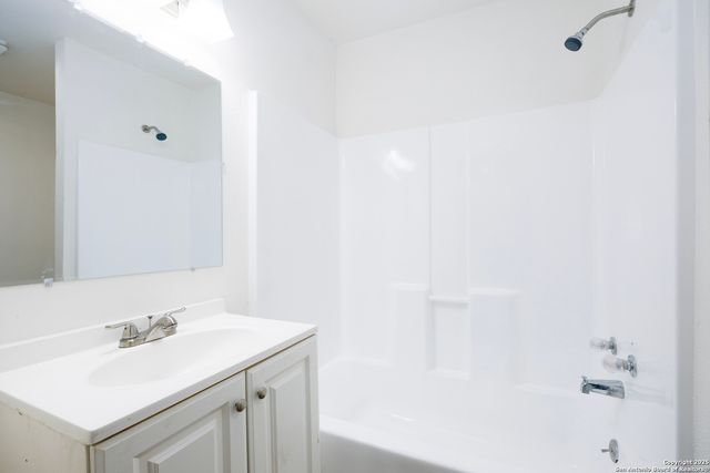 838 SW 39th, San Antonio, TX 78237