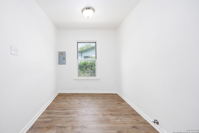 838 SW 39th, San Antonio, TX 78237