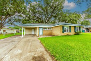 415 Camellia Dr, Thibodaux, LA 70301