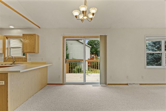 544 Berwick Drive, Sun Prairie, WI 53590