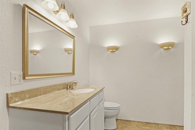 544 Berwick Drive, Sun Prairie, WI 53590