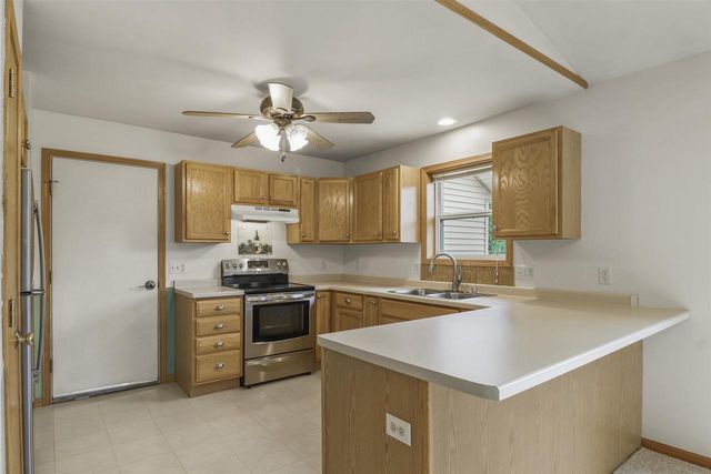 544 Berwick Drive, Sun Prairie, WI 53590