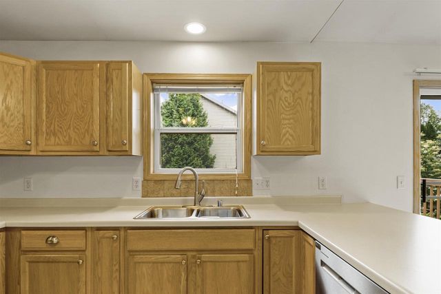 544 Berwick Drive, Sun Prairie, WI 53590