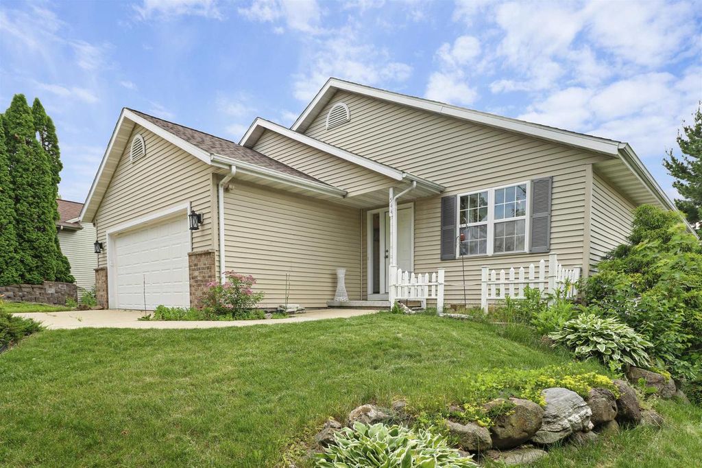 544 Berwick Drive, Sun Prairie, WI 53590