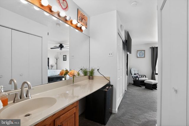 1021 SAGE RD, West Chester, PA 19382