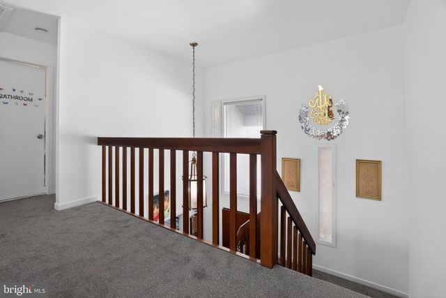 1021 SAGE RD, West Chester, PA 19382