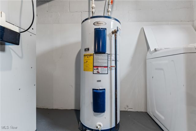 360 Woodside Avenue NE, North Canton, OH 44720