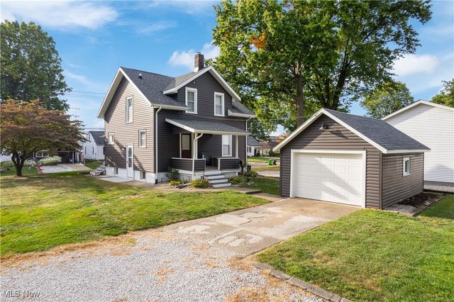 360 Woodside Avenue NE, North Canton, OH 44720