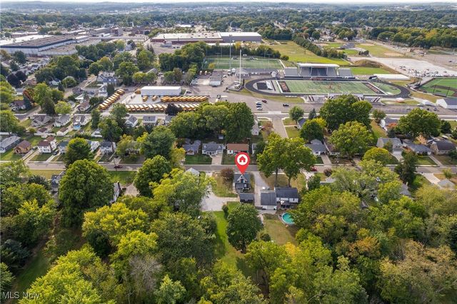 360 Woodside Avenue NE, North Canton, OH 44720