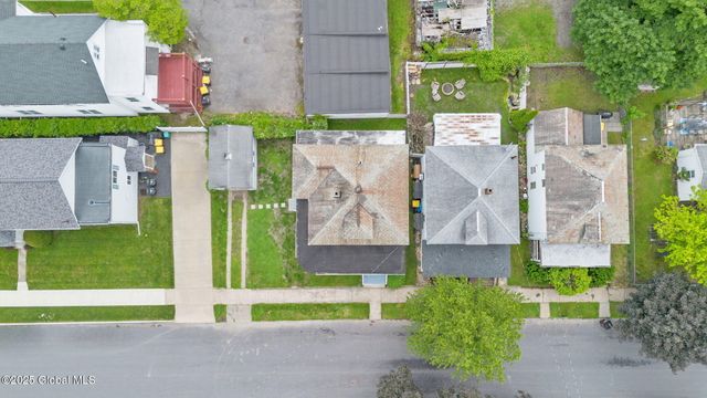 130 N 4th Avenue, Mechanicville, NY 12118