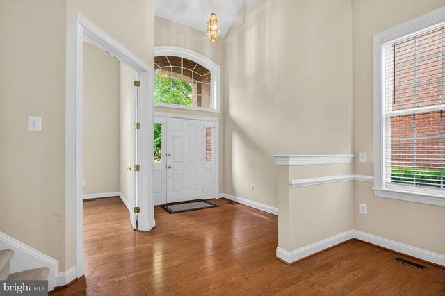 5416 ZOYSIA CT, Haymarket, VA 20169