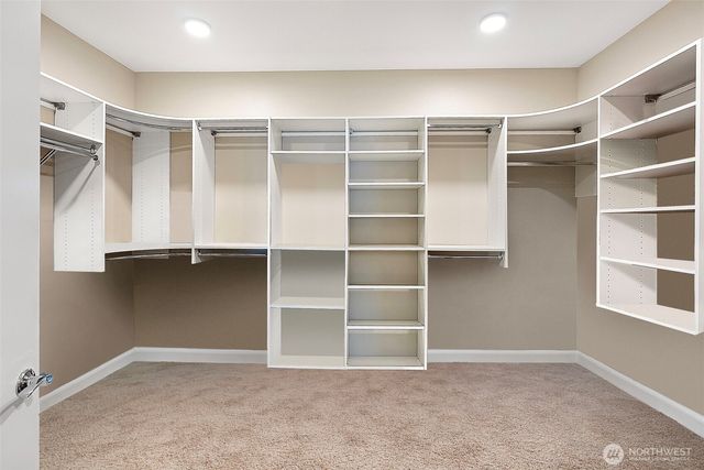 4961 Main St #503, Tacoma, WA 98407