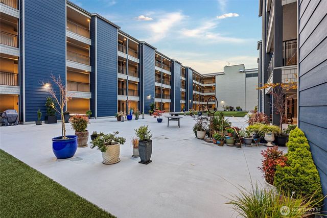 4961 Main St #503, Tacoma, WA 98407