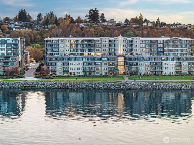 4961 Main St #503, Tacoma, WA 98407