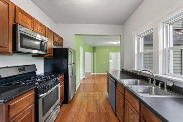 663 Smith Avenue S, Saint Paul, MN 55107