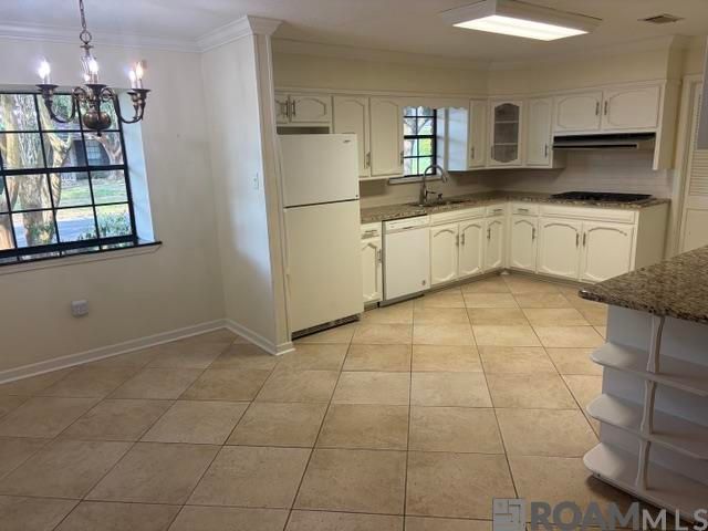1383 Queen Cathy Dr, Baton Rouge, LA 70816