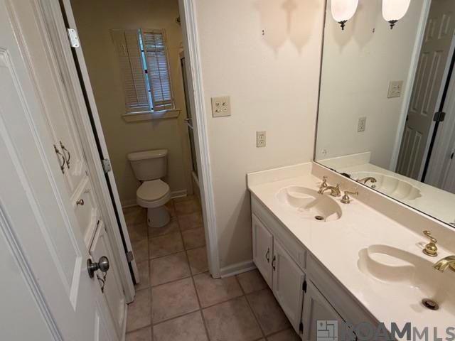 1383 Queen Cathy Dr, Baton Rouge, LA 70816