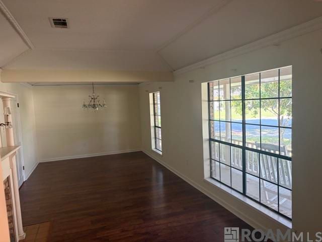 1383 Queen Cathy Dr, Baton Rouge, LA 70816