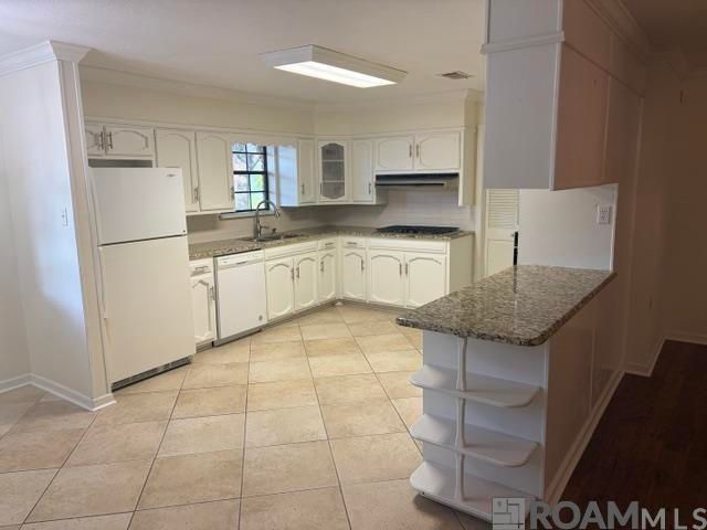 1383 Queen Cathy Dr, Baton Rouge, LA 70816