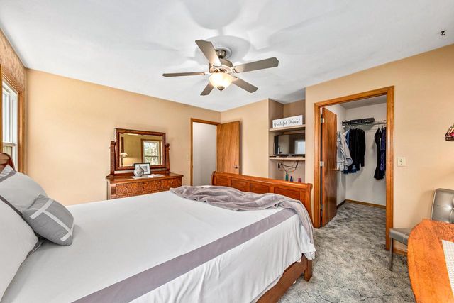 10500 S Jessica DRIVE, Oak Creek, WI 53154