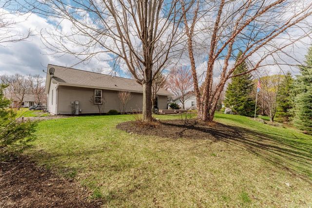 10500 S Jessica DRIVE, Oak Creek, WI 53154