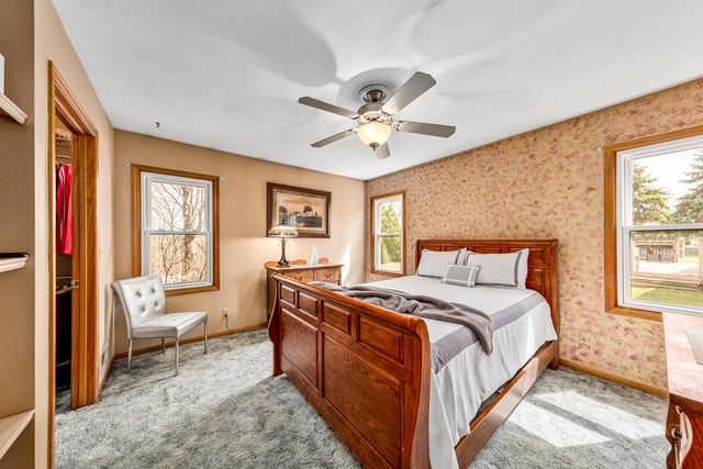 10500 S Jessica DRIVE, Oak Creek, WI 53154