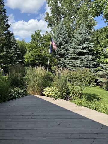 10500 S Jessica DRIVE, Oak Creek, WI 53154