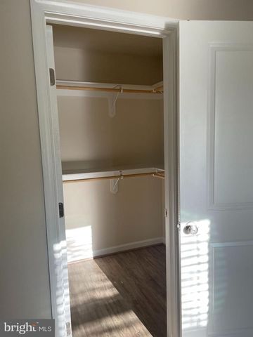 395 SHOREWOOD DR, Colonial Beach, VA 22443