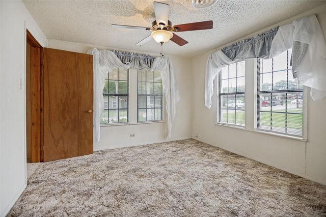 707 Cannon Drive, Euless, TX 76040