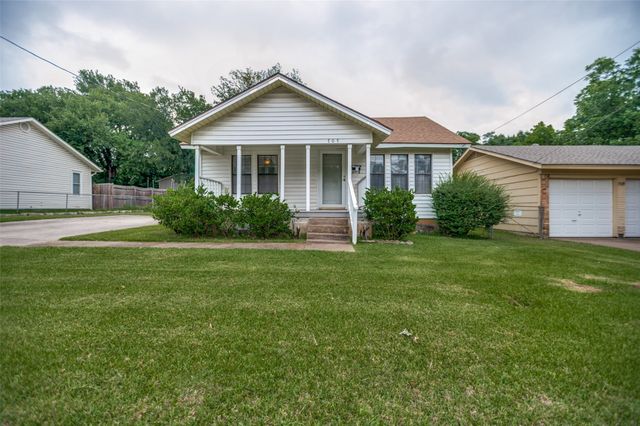 707 Cannon Drive, Euless, TX 76040
