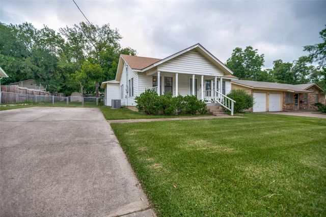 707 Cannon Drive, Euless, TX 76040