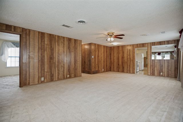 707 Cannon Drive, Euless, TX 76040