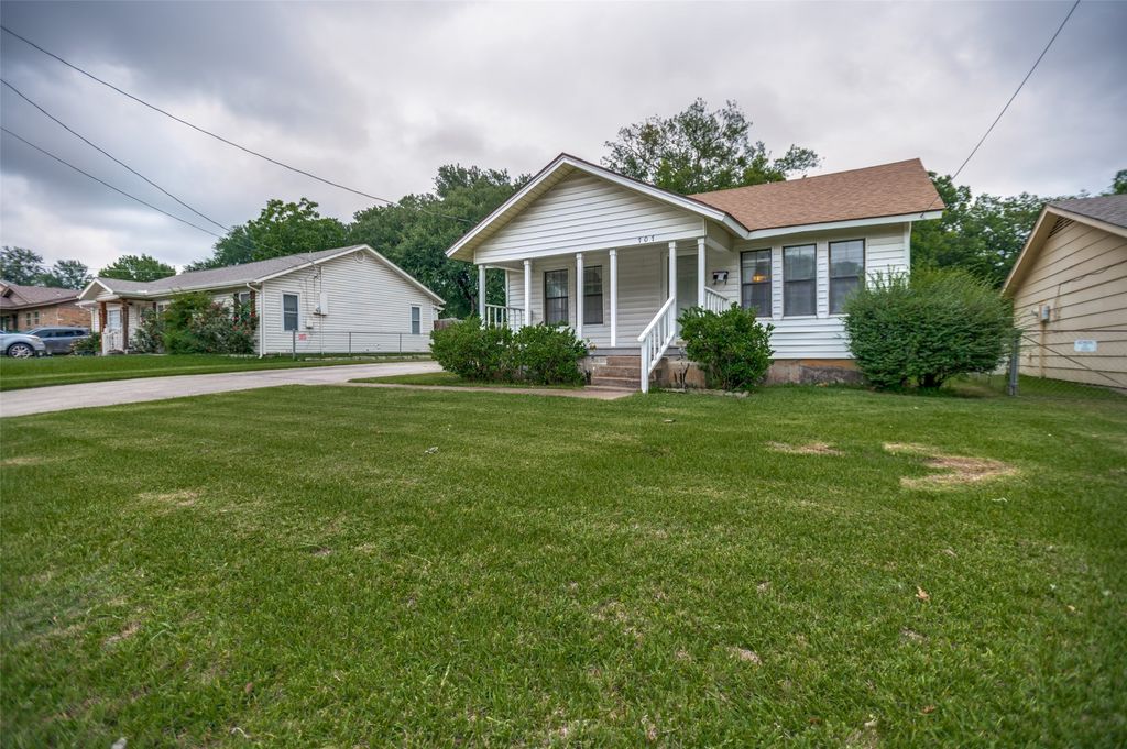 707 Cannon Drive, Euless, TX 76040