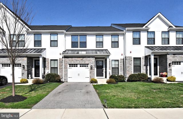 8043 MILLTOWN CIR, Cheltenham, PA 19012