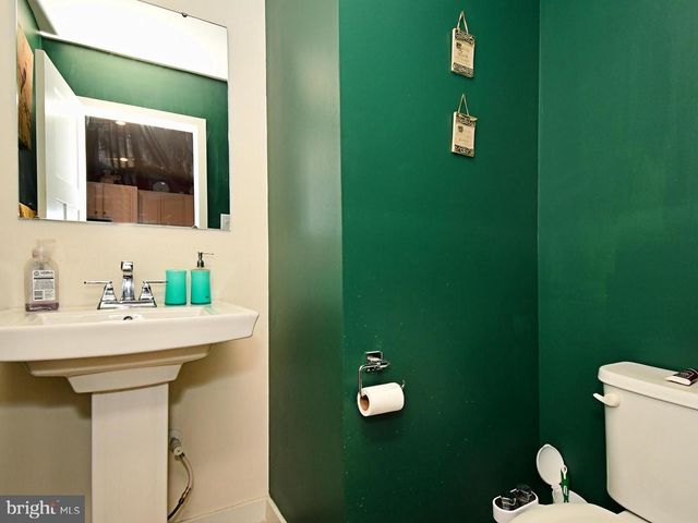 8043 MILLTOWN CIR, Cheltenham, PA 19012