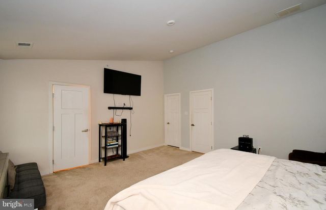 8043 MILLTOWN CIR, Cheltenham, PA 19012