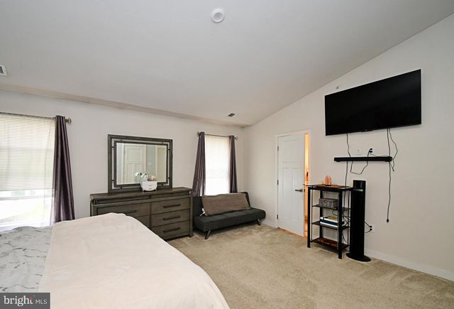 8043 MILLTOWN CIR, Cheltenham, PA 19012